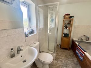 En Suite- click for photo gallery